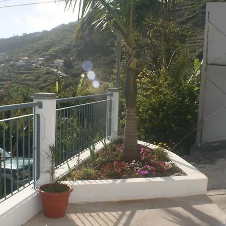 The Modern White With Ocean Views *